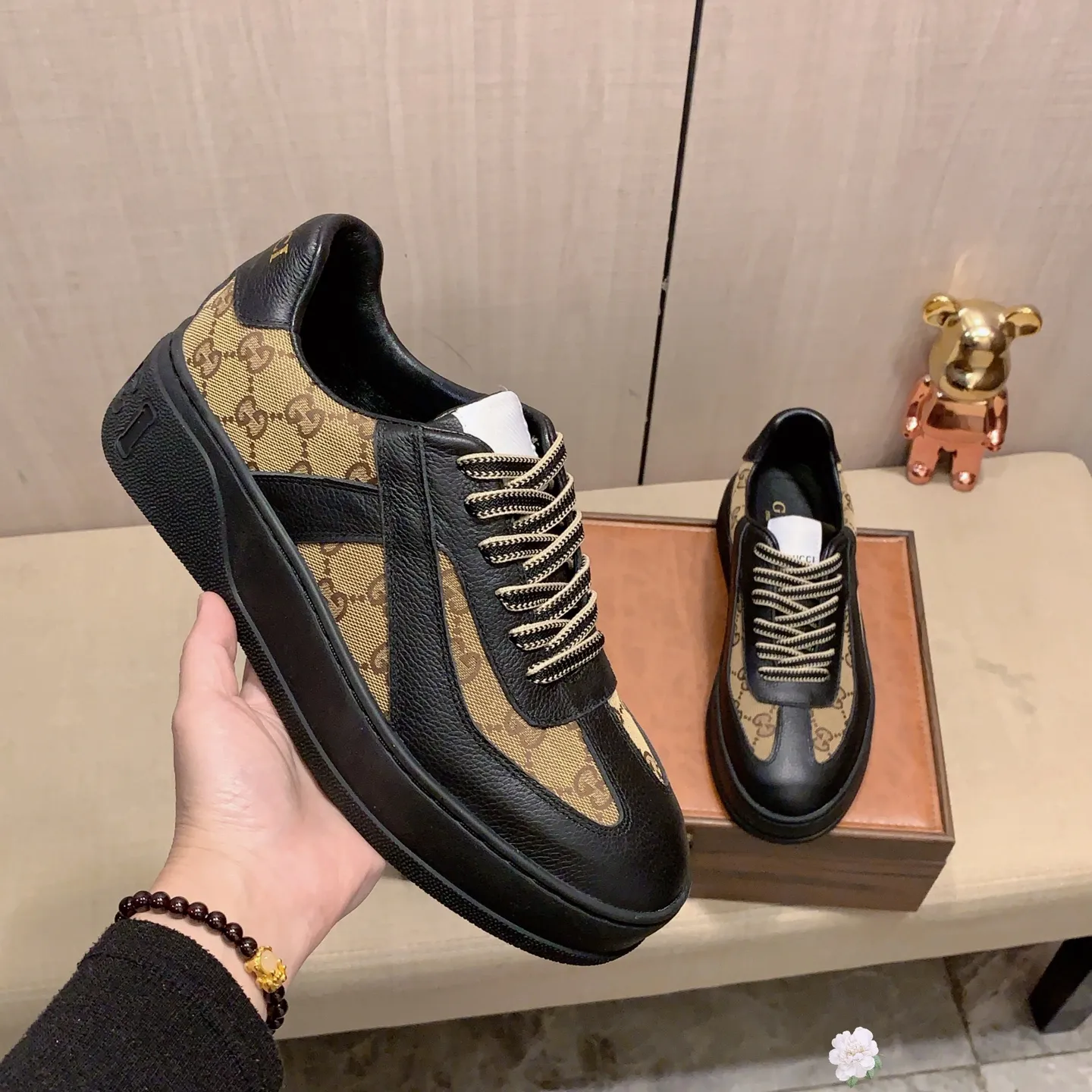 Men's men's shoes💰420💰💰🎩🎩[Lightning][Lightning] "GUCCI*" The latest and most popular casual sports shoes, top brand [seduce] luxury ~ purchasing agent, top quality ~. [Strong] The upper is made of imported breathable cowhide with material ➕ breathable sheepskin feet (•) and fine workmanship. The original stylish and stylish soft rubber wear-resistant and non-slip outsole is light and comfortable on the feet. The real thing looks better when photographed in person. 012: code: 38-44, can be customized to 45, 3️⃣ colors are available